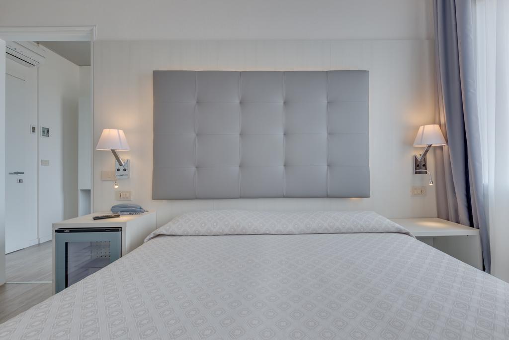 קאורלה Hotel Garni' Serena מראה חיצוני תמונה
