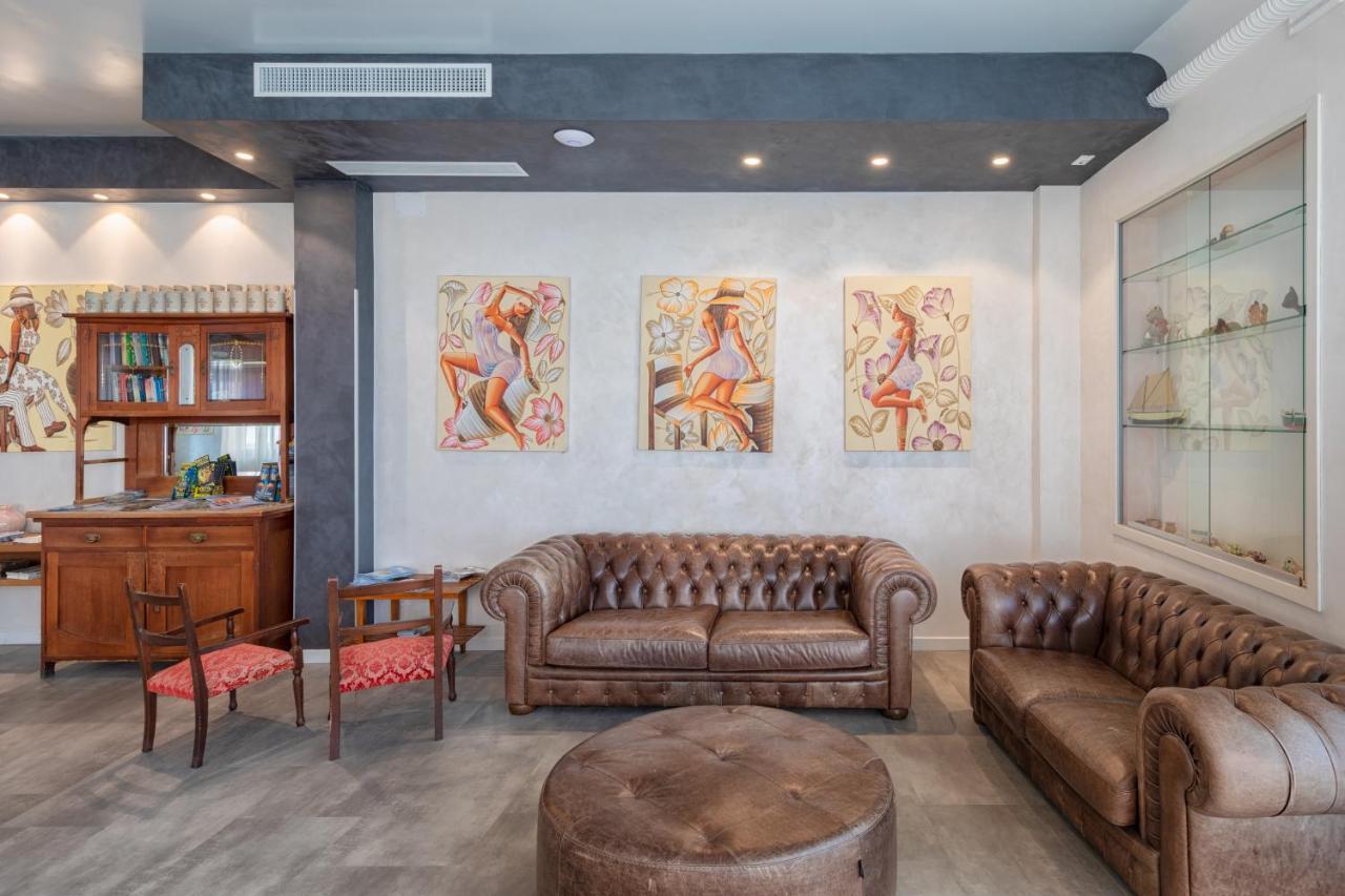 קאורלה Hotel Garni' Serena מראה חיצוני תמונה
