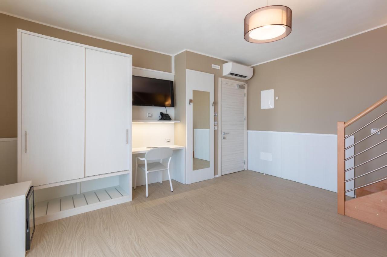 קאורלה Hotel Garni' Serena מראה חיצוני תמונה