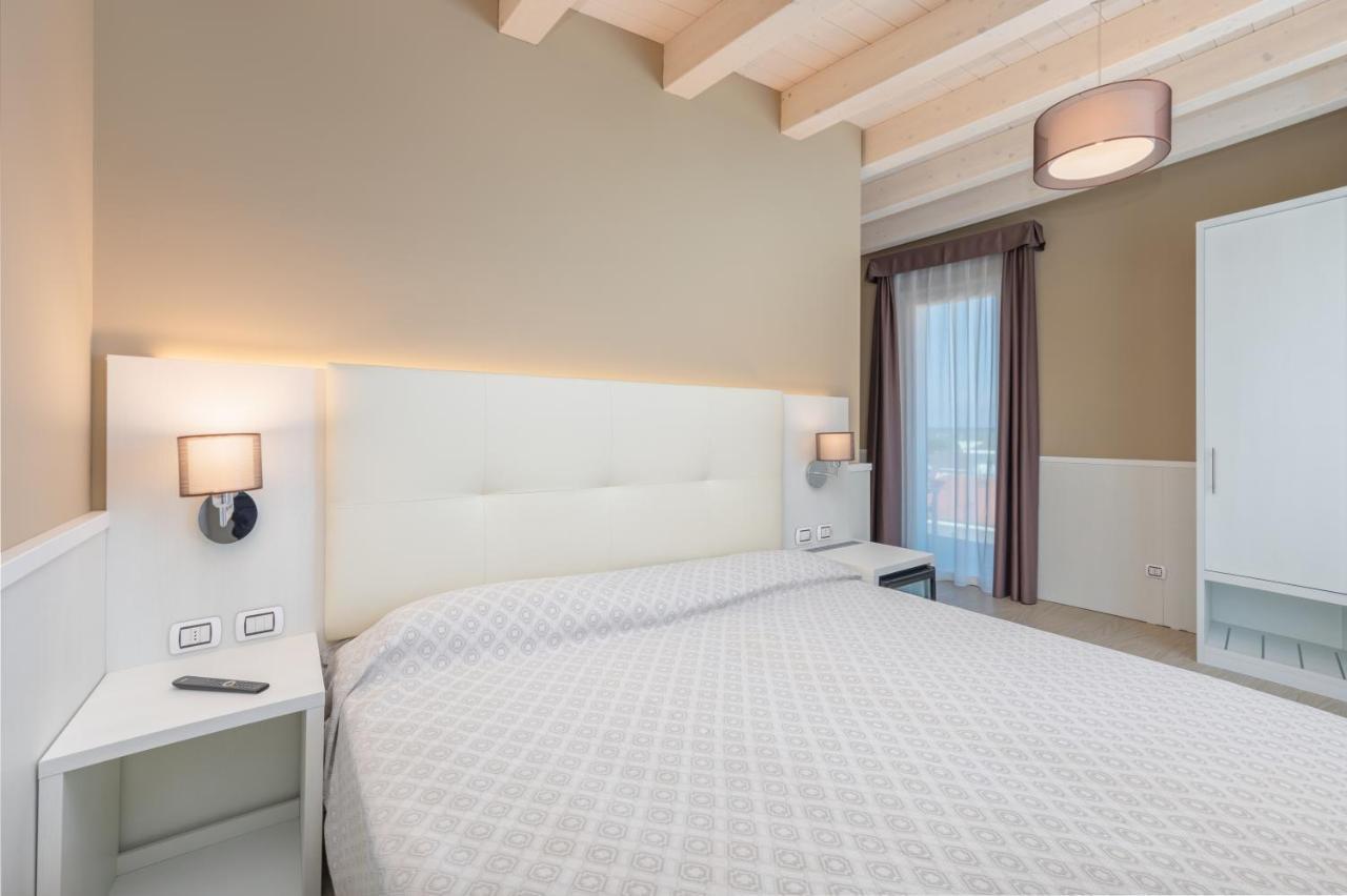 קאורלה Hotel Garni' Serena מראה חיצוני תמונה