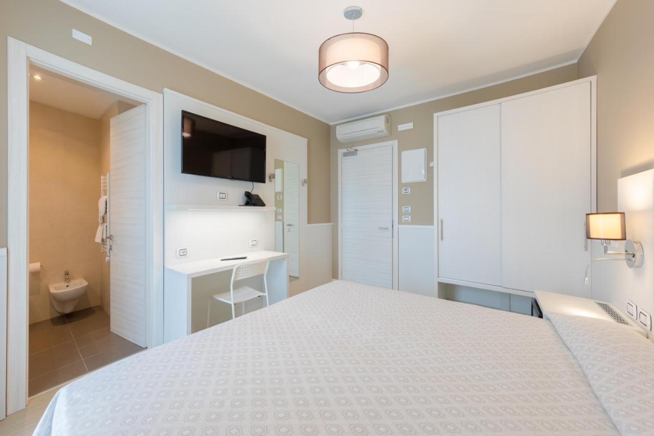 קאורלה Hotel Garni' Serena מראה חיצוני תמונה