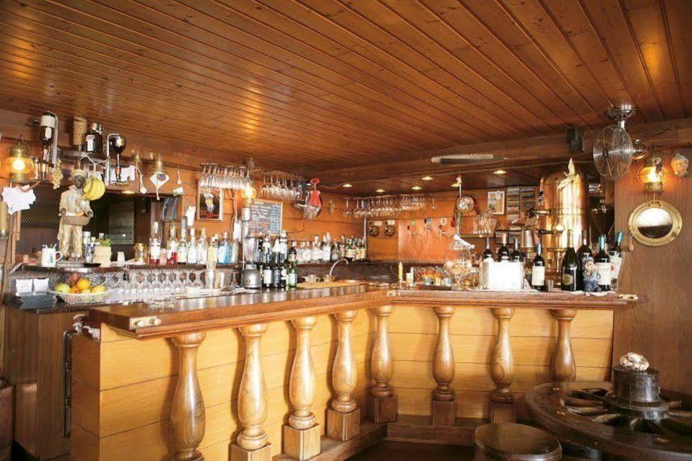 קאורלה Hotel Garni' Serena מראה חיצוני תמונה