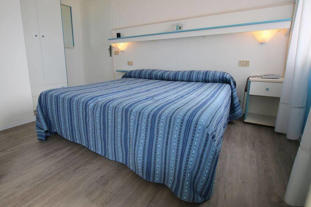 קאורלה Hotel Garni' Serena מראה חיצוני תמונה